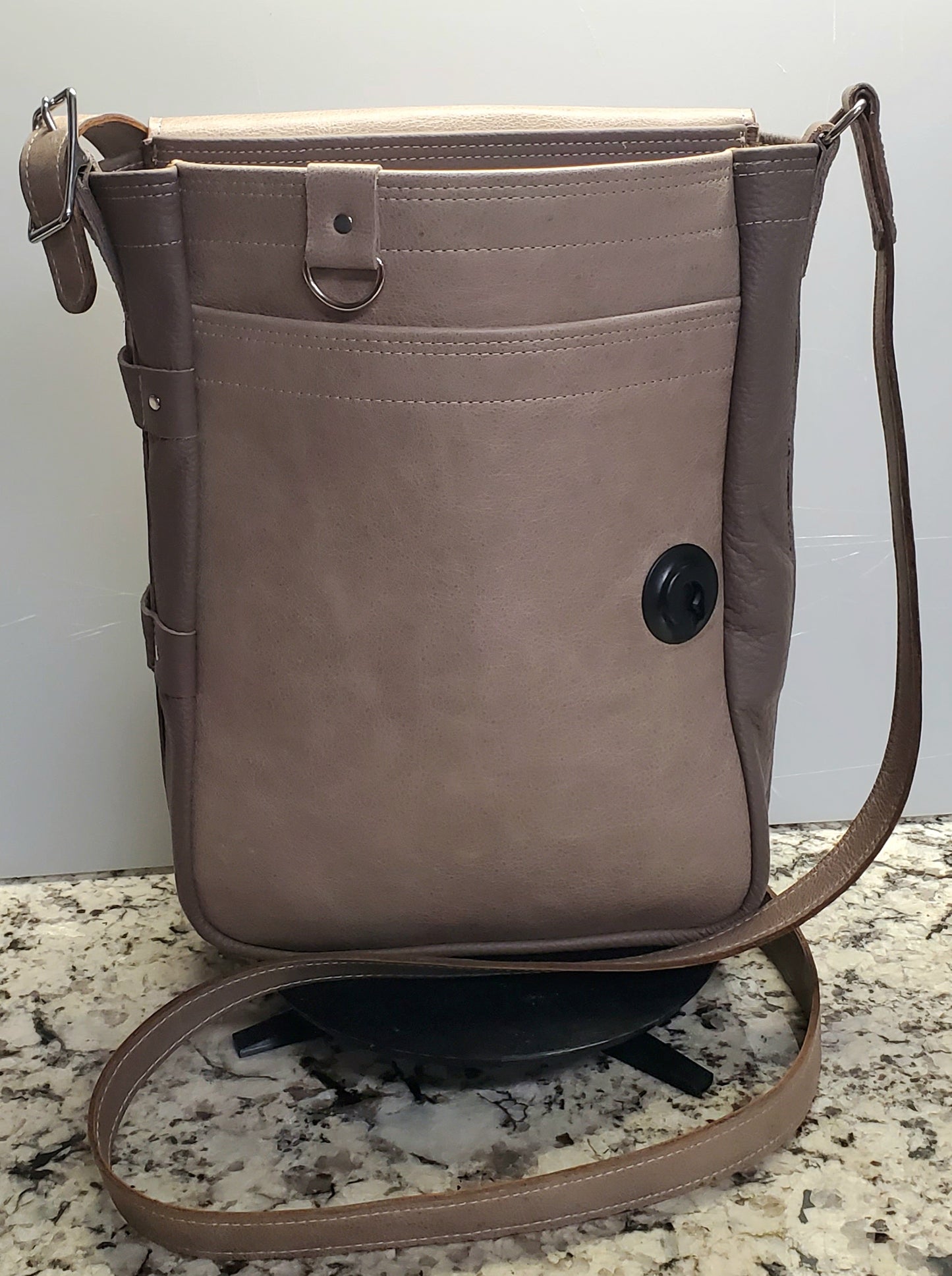 Tablet Bag 2-color (Right handed)