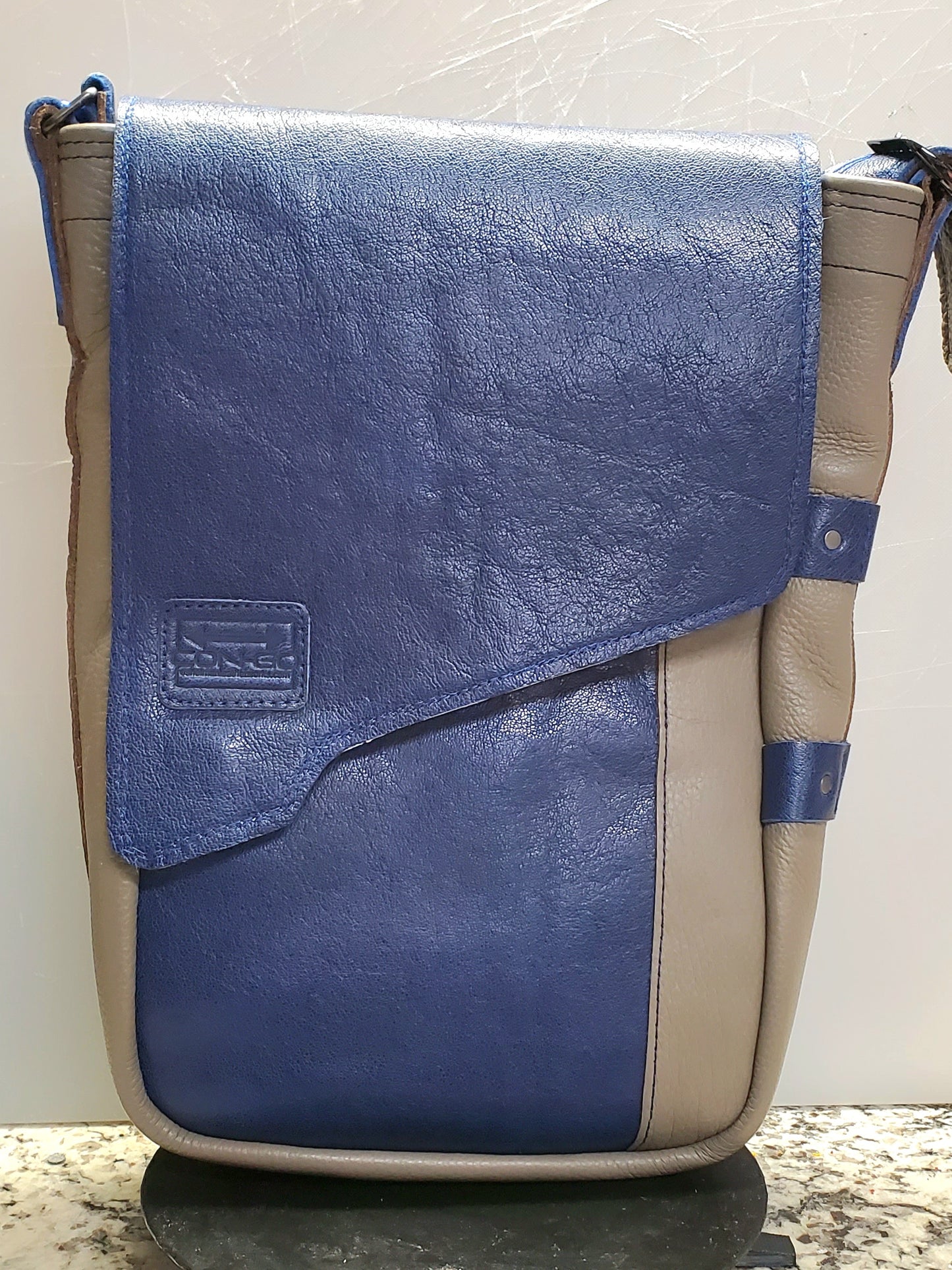 2-Color Standard (Left-handed) Blue/Tan